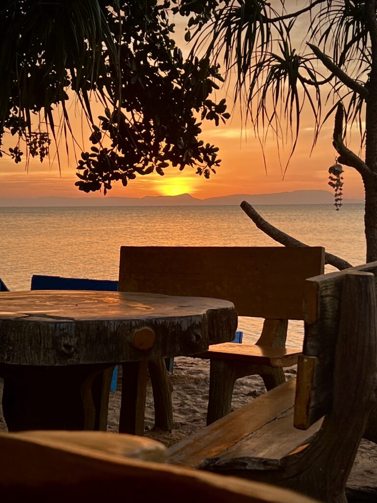 Kampot, Kep i rabbit island. Tropikalna wyspa w okolicy kampot. Idealne miejsce na wycieczkę