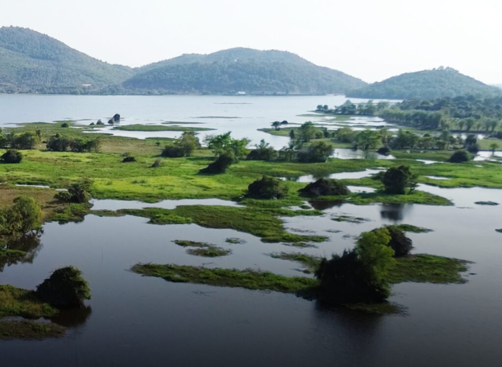 Kampot, sztuczne jezioro utworzone podczas reżimu Pol Pota